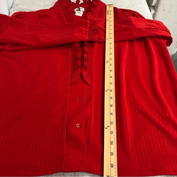 Vintage Red ruffled women’s blouse size 44 secretary top button down - Picture 8 of 9